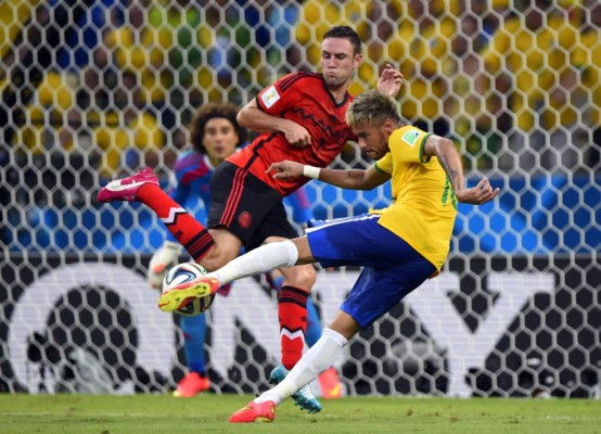 México se le atraganta al anfitrión Brasil con un gran 'Memo' Ochoa