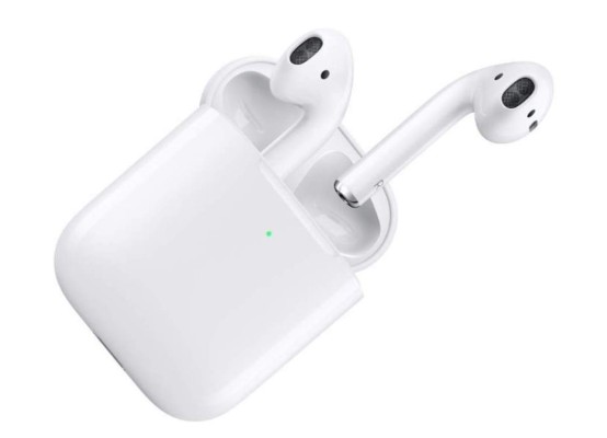 Apple renueva los AirPods con un cargador inalámbrico y control de voz