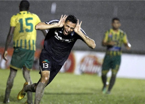 Honduras Progreso gana al Parrillas One en una lluvia de goles