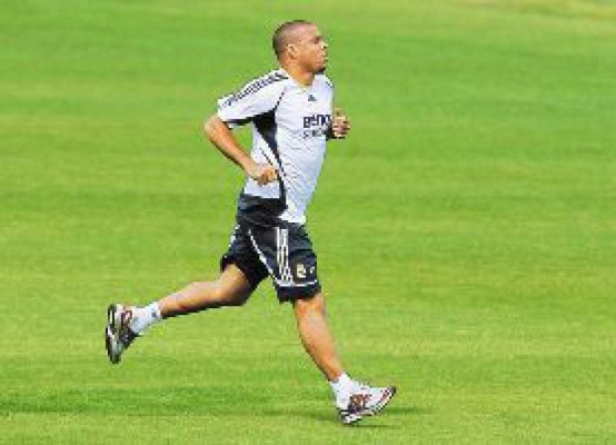 Ronaldo ya es del Milán, según la prensa