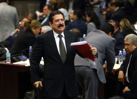 ¿Se debe cambiar a Mel Zelaya como jefa de la bancada de Libre?