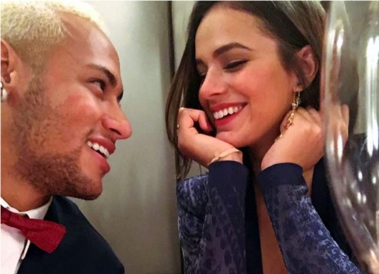 Bruna Marquezine le declara su amor a Neymar con cariñoso mensaje