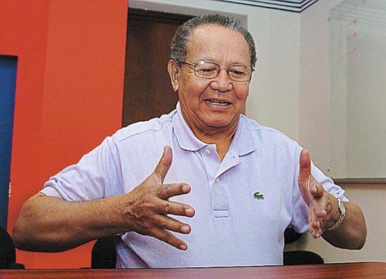 'Van a resolver el problema, es de compadre hablado”