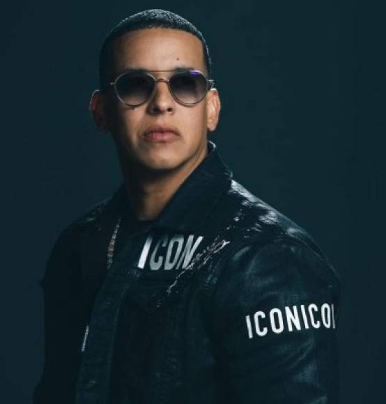 Daddy Yankee, quien también está nominado a mejor fusión con la versión de 'Con Calma' junto al cantante Snow, escribió ' A pesar de estar nominado, no estoy de acuerdo de la manera que trataron al género y a mucho de mis colegas. Recuerden una cosa muy importante, su plataforma no fue la que creó este movimiento. Esto va más allá de un premio. Esto es cultura, credibilidad, pertinencia y RESPETO.'<br/>