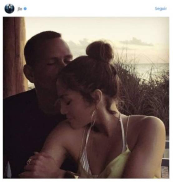 Jennifer López ha vuelto a creer en el amor. Así lo demostró en su cuenta de Instagram tras publicar una romántica foto donde aparece junto a Alex Rodríguez.
