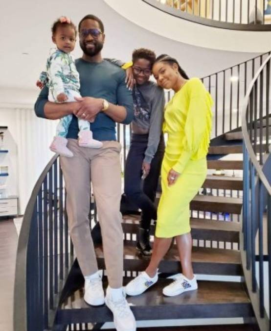 Según el ex jugador de los Miami Heat, comenzó a tratar a su hijo como una niña públicamente en diciembre de 2019.<br/>