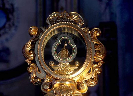 Inicia novena en honor a la Virgen de Suyapa con solemne peregrinación