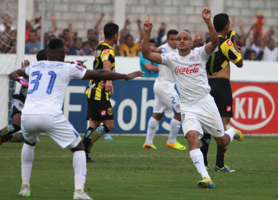 Olimpia se lleva el clásico hondureño y es nuevo líder del torneo