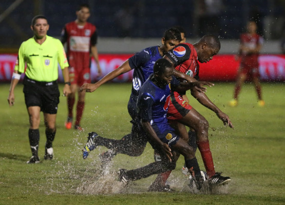Deportes Savio saca un polémico triunfo del Nacional