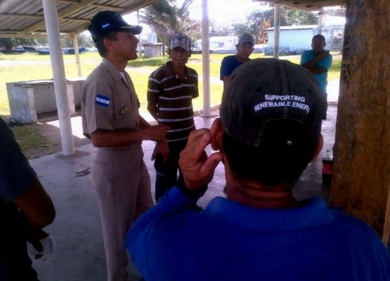 Hay cuerpos atrapados dentro de barco hondureño hundido