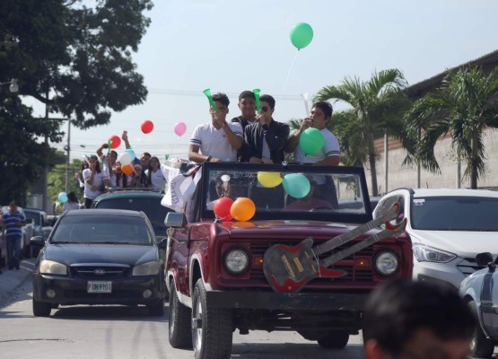 Entrada de la clase 2017 de la Happy New Dawn