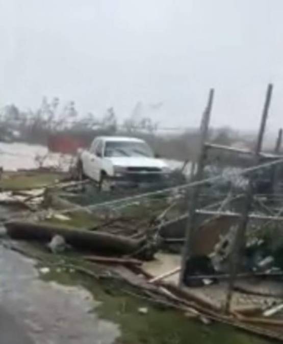 Casas bajo el agua y cuerpos flotando: Huracán Dorian destruye gran parte de Las Bahamas