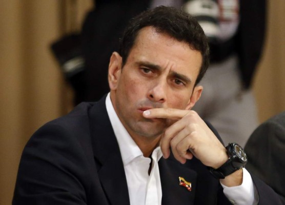Capriles pide referendo revocatorio para Maduro