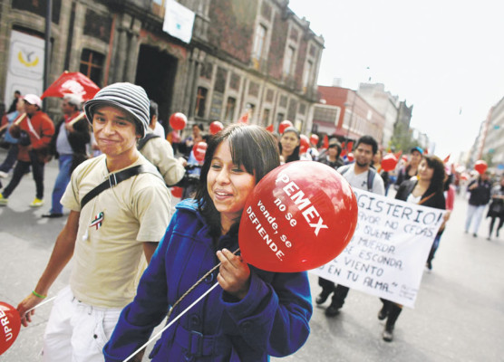 México evalúa cambios en reforma energética