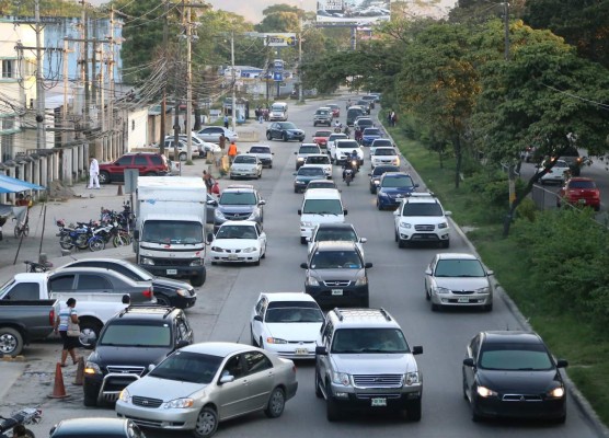 Hoy vence matrícula de carros con placas terminadas en 2 y 3