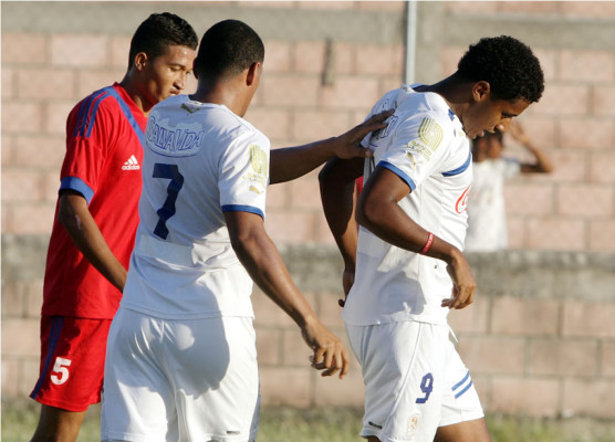 Olimpia se da un festín y queda listo para el inicio del torneo