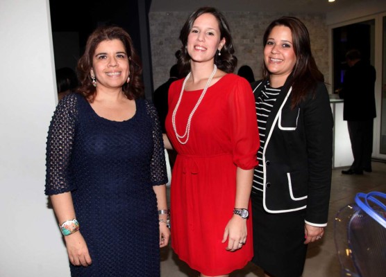 Coctel de inauguración por torre Malibú