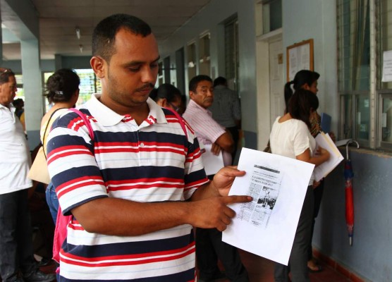 A más de mil docentes hondureños les deben salarios