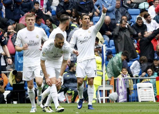 El Real Madrid no se rinde y peleará el título ante Barcelona