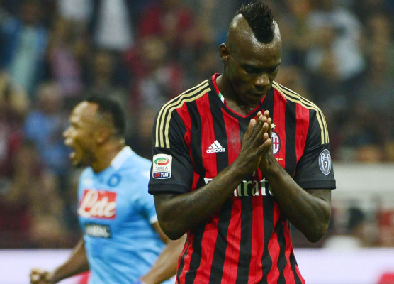 Video: Balotelli falla un penal por primera vez en su carrera