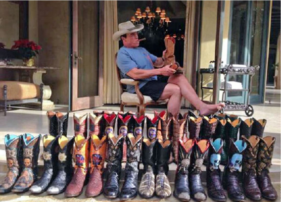 Arnold Schwarzenegger ama sus botas