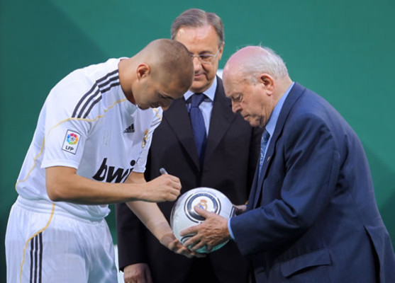 Benzema fue presentado por el Real Madrid