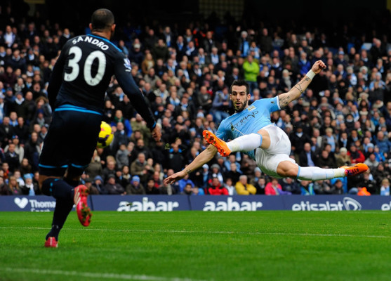Manchester City arrolla con contundencia al Tottenham