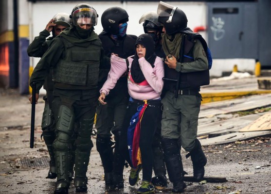 Oposición venezolana mantendrá protestas tras Constituyente