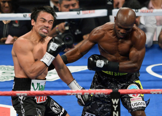 Timothy Bradley retuvo el título al vencer a Juan Manuel Márquez