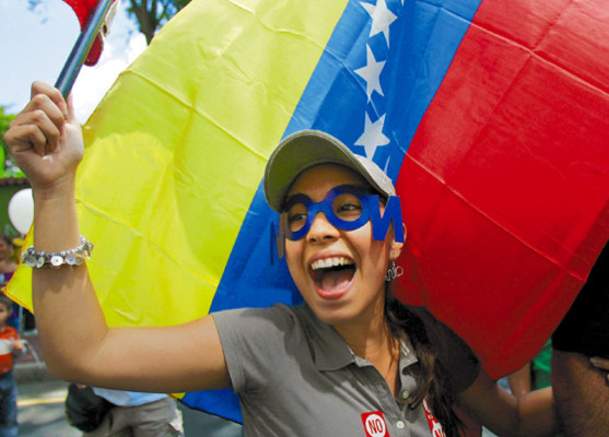 Marchan en contra de reelección indefinida