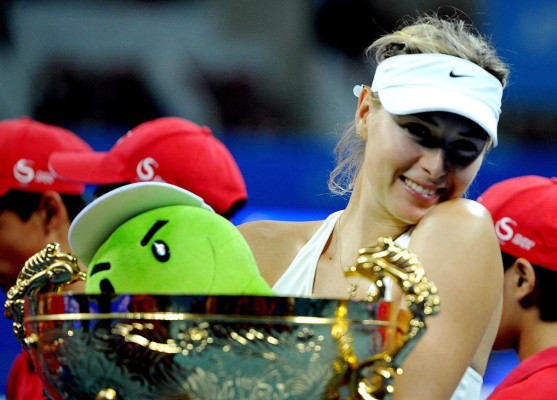 Sharapova, título en Pekín y número dos del mundo