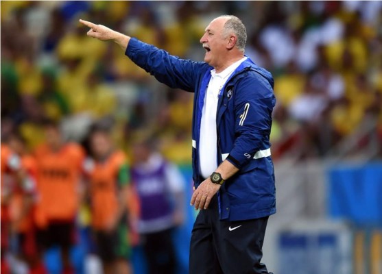 Scolari: '¿A Brasil ya no le van a pitar más penales?'