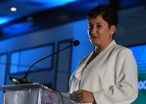Thelma Aldana, exfiscal de Guatemala con orden de captura, viajó a Honduras para asistir a evento social