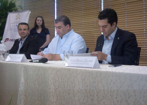 Capacitarán más de 250 mil hondureño que trabajan en maquila