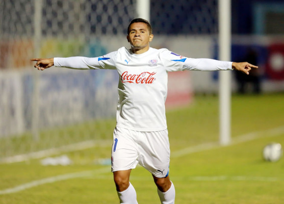 Un doblete de Roger Rojas lidera al Olimpia