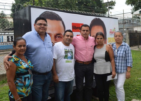 Toñito Rivera socializa con pobladores de Armenta su plan de trabajo