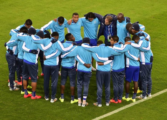 'Aunque sea un gol' esperan hondureños de la Bicolor