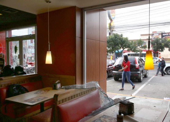 Anarquía en Tegucigalpa por protestas