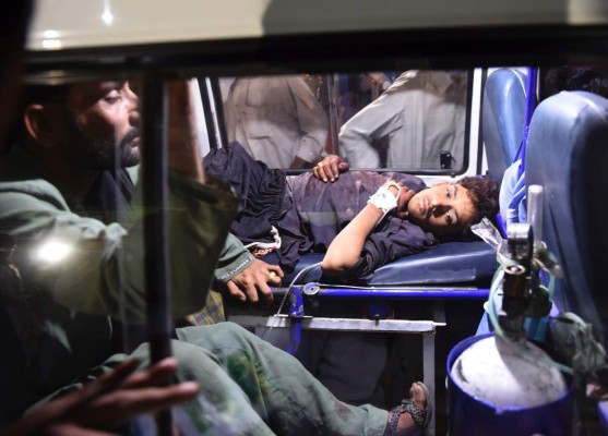 Atentado deja al menos 52 muertos en Pakistán