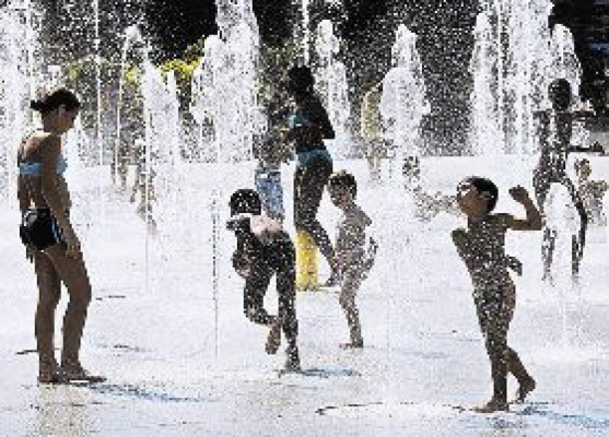 Unas 42 personas han muerto por calor