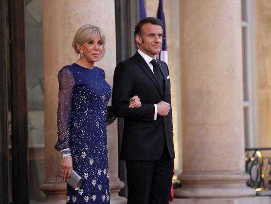 Romance, rumores y escándalos: así ha sido la historia de amor de los Macron