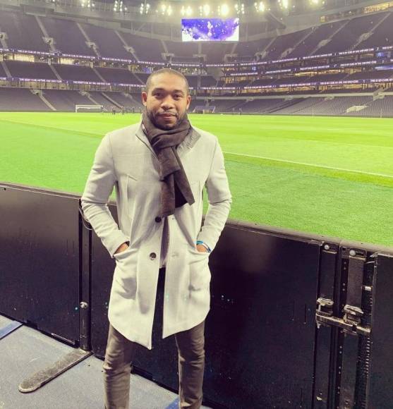 Wilson Palacios compartió en sus redes sociales que viajó a Inglaterra para recordar los buenos momentos que tuvo en dicho país en su época como jugador.