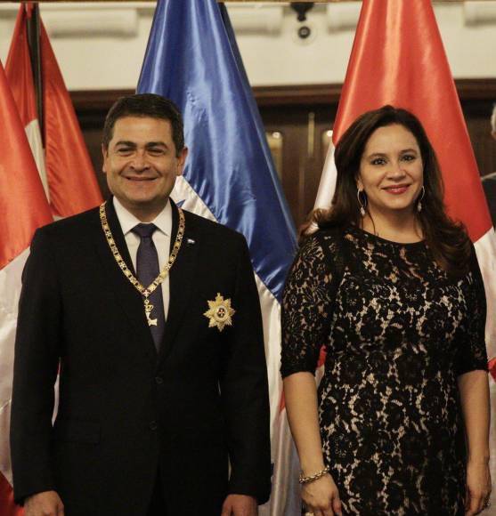 “Ese es un caso que ya está cerrado y en este momento no es un tema que yo quiera discutir”, respondió Ana García al cuestionamiento sobre “Tony”. 