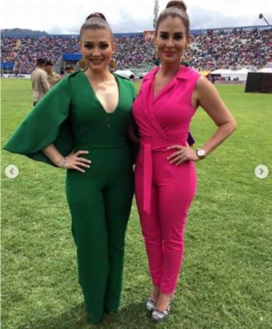 Iveth Bulnes y Helena Álvarez - Presentadoras de Canal 11.