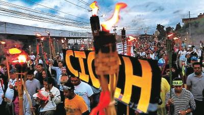 <b><span class=mln_uppercase_mln>Archivo.</span></b> Hondureños han salido a las calles, antes de la pandemia, para exigir la Cicih.<span class=mln_uppercase_mln> </span>