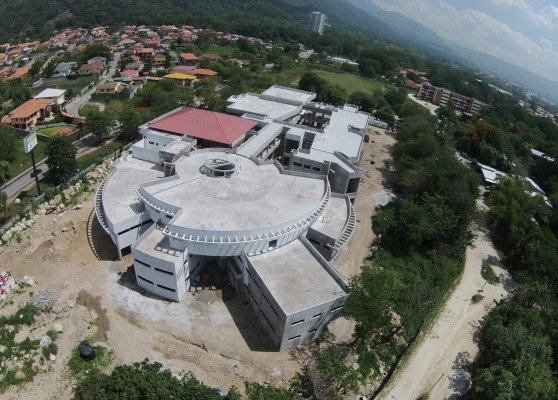 'Complejo médico tendrá instalaciones para Odontología”: director de Unah-VS