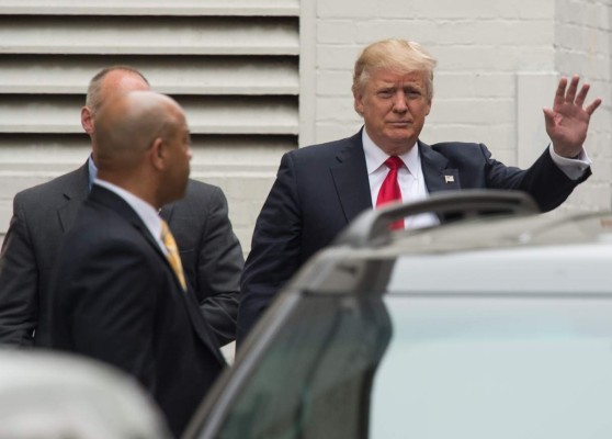 Trump habría echado de nuevo a un periodista latino