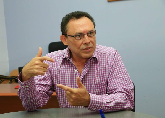 ‘Nueva ley hace retroceder la educación técnica’