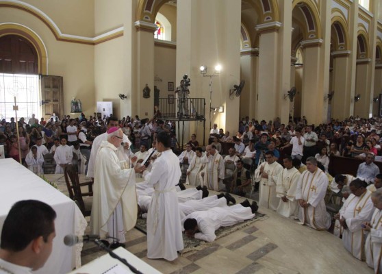 Gozo en la Iglesia Católica por ordenación de diáconos