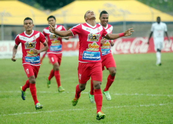 Real Sociedad se hace respetar en casa y arrolla al Platense